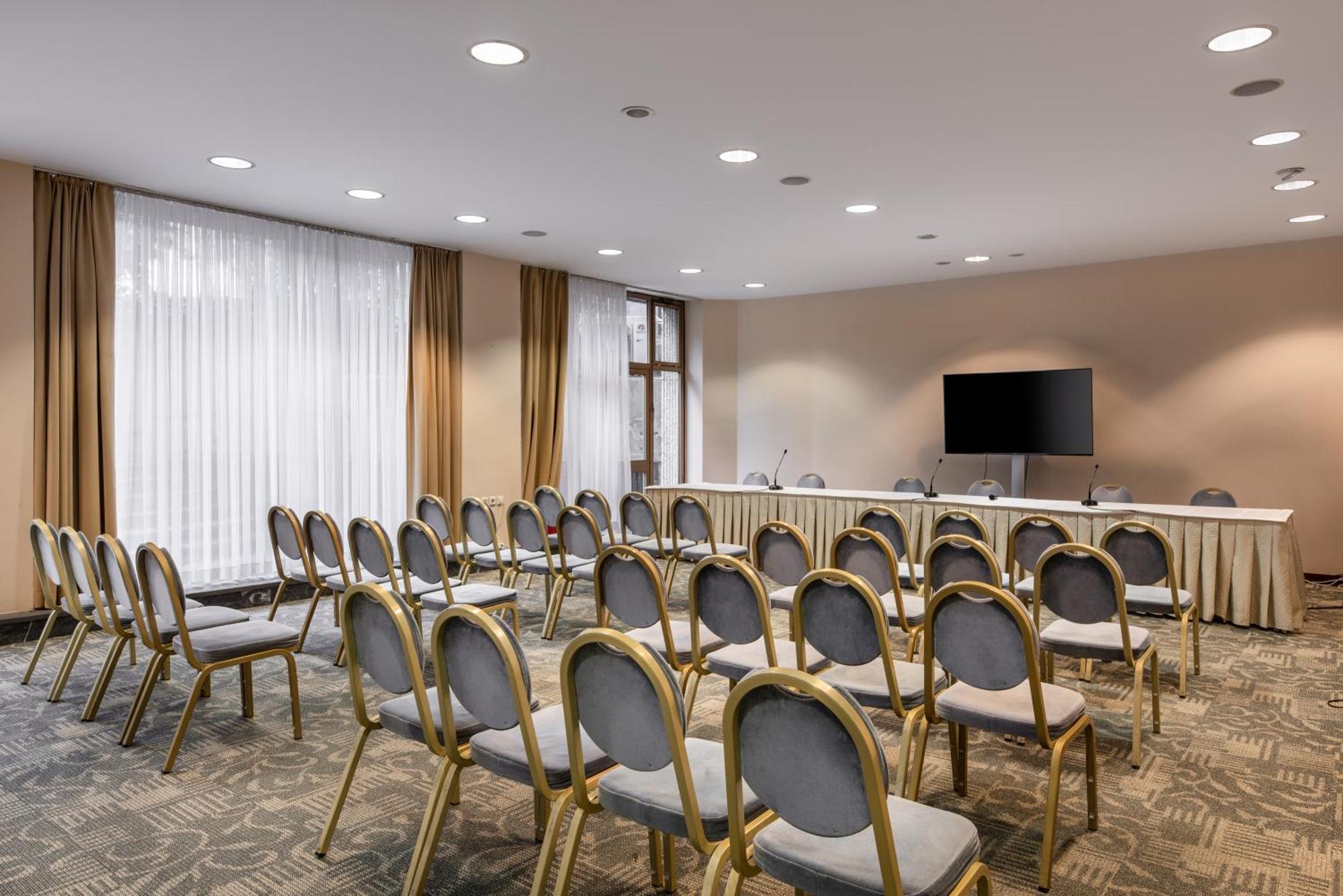 Eurostars Uhotel Hotel 4*